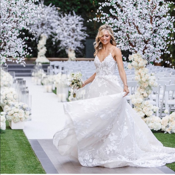 Monique Lhuillier Maeve Wedding Gown WHITE - Picture 5 of 9